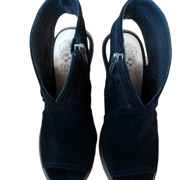 Make a offer😊 Vince Camuto ankle boot 5.5 - Picture 5 of 5